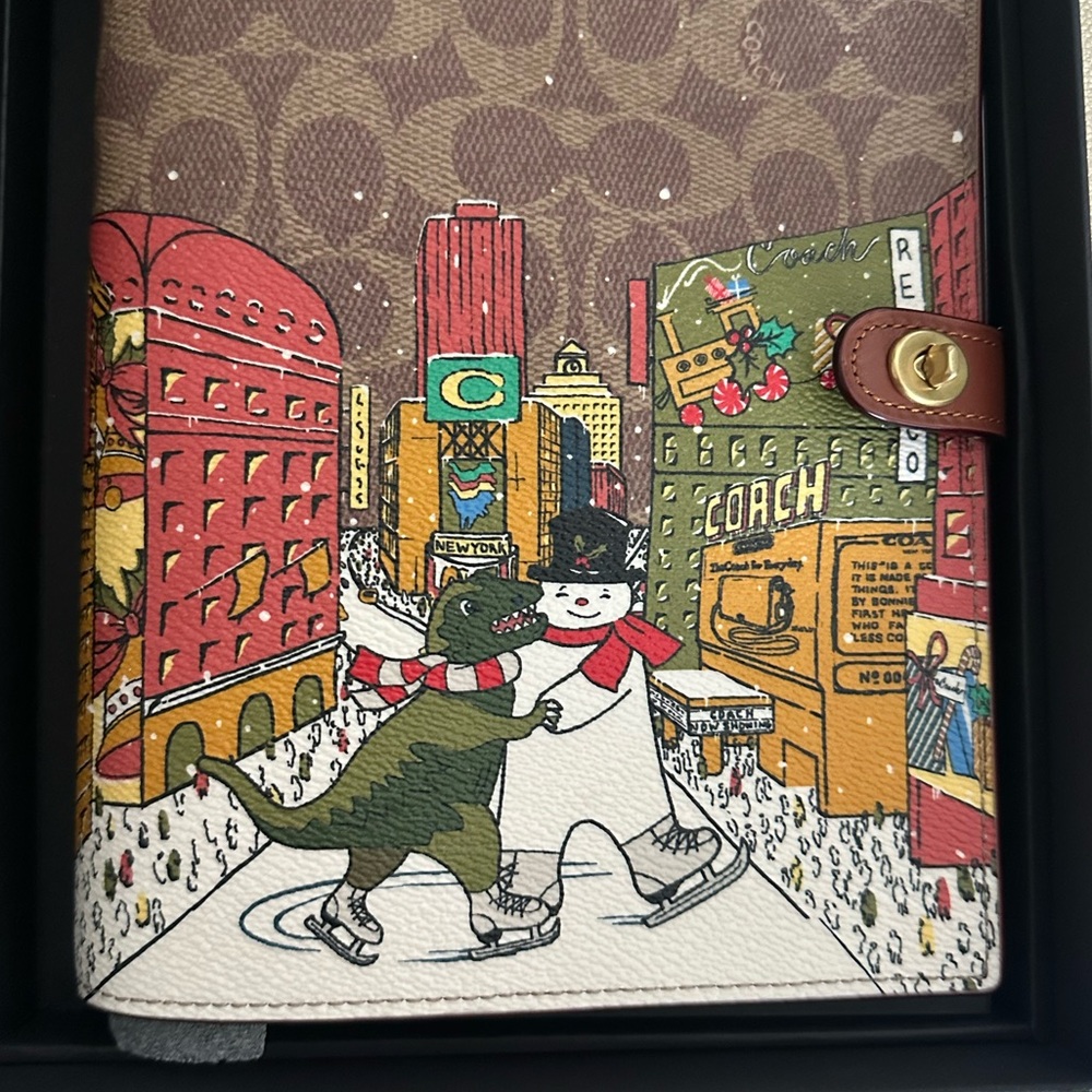 NWT 🦖 Coach LIMITED EDITION 2024 Holiday Notebook With Rexy and Snowman - Picture 11 of 14